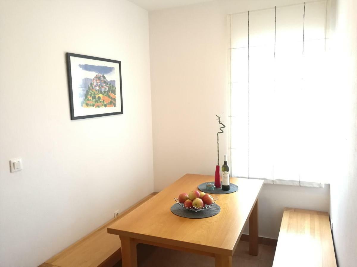 Apartment Tina By The Beach Pjescana Uvala Exteriör bild