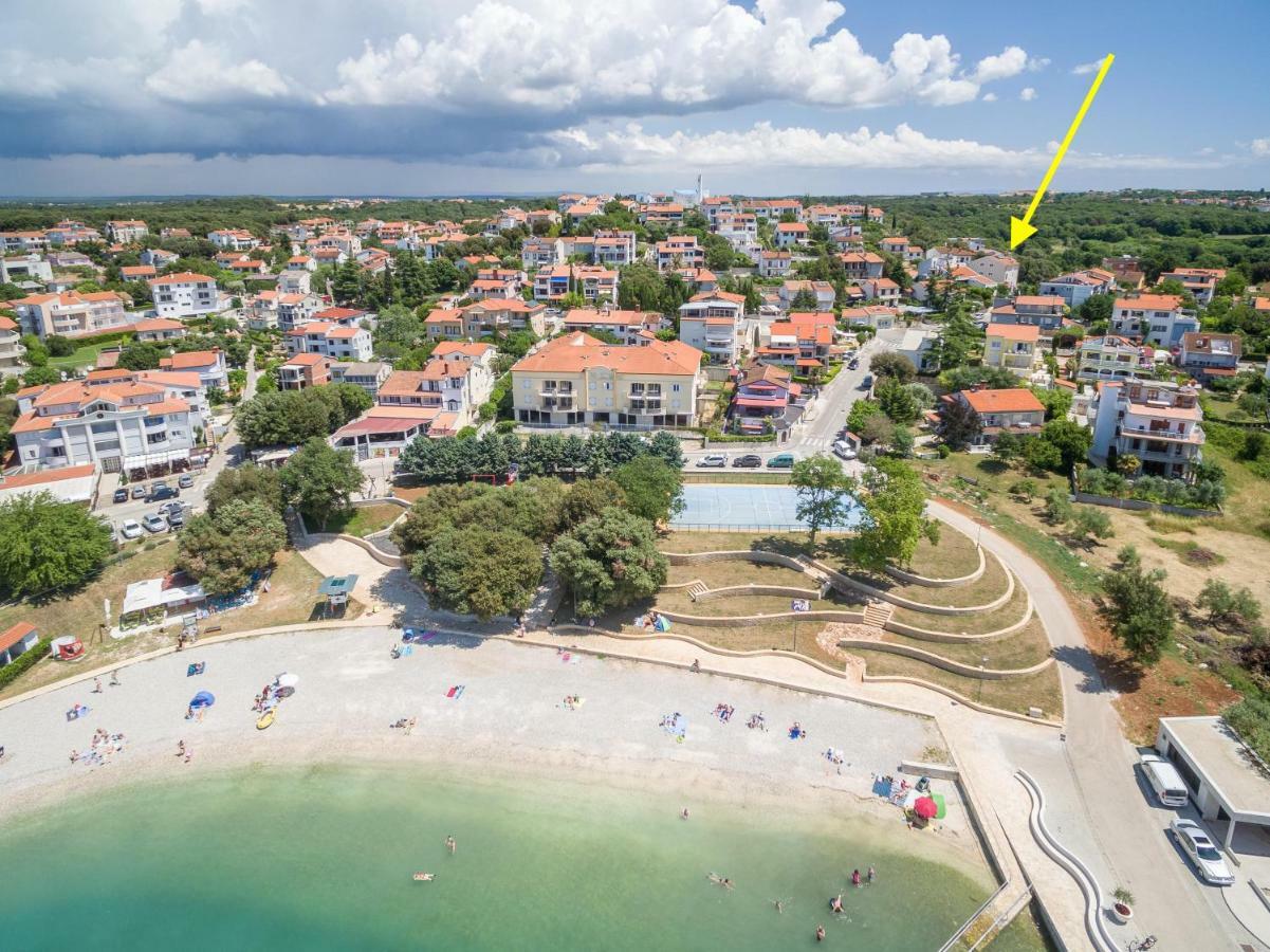 Apartment Tina By The Beach Pjescana Uvala Exteriör bild
